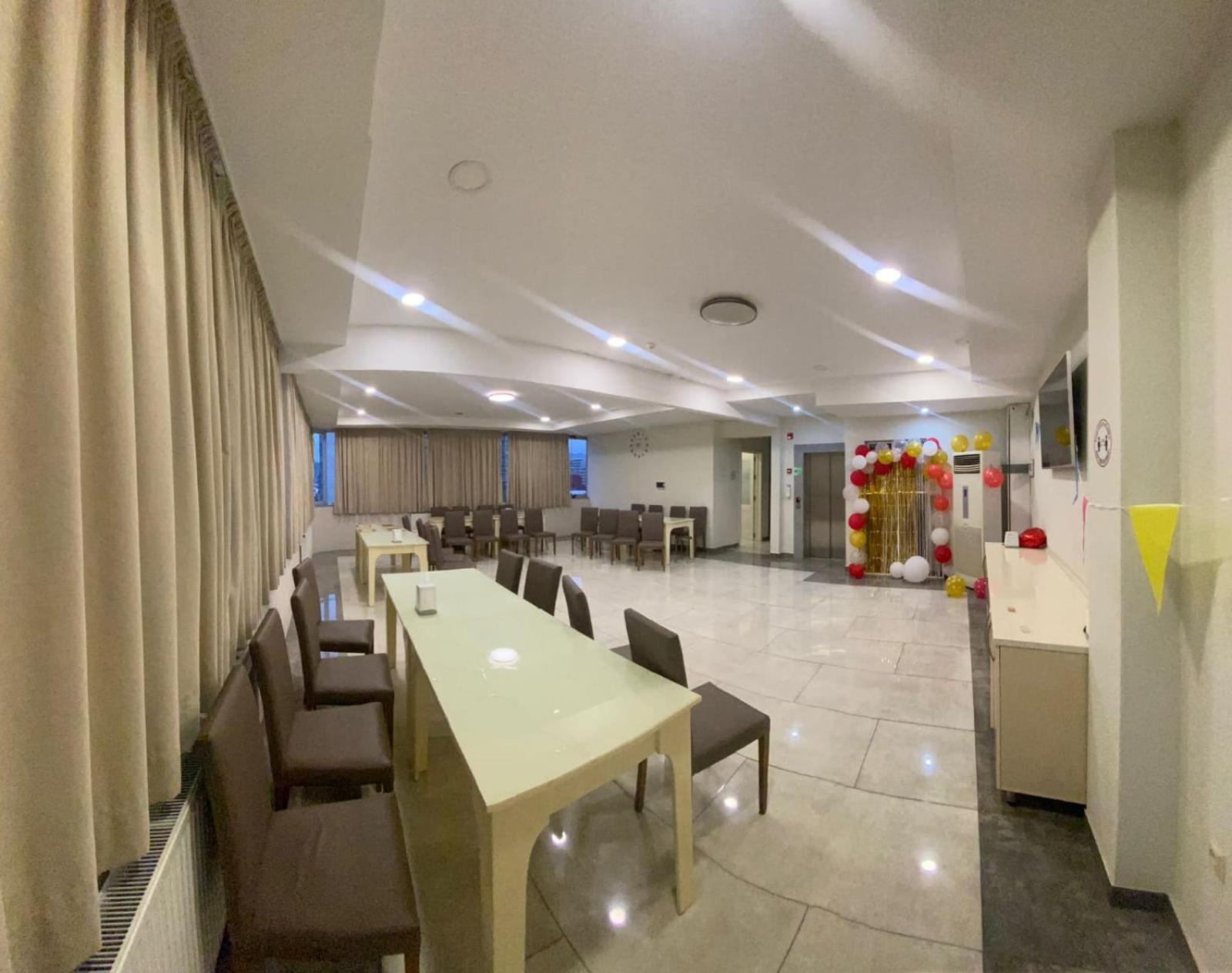 Batumi Hotel Bagian luar foto