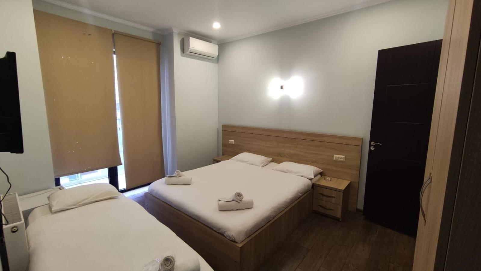 Batumi Hotel Bagian luar foto