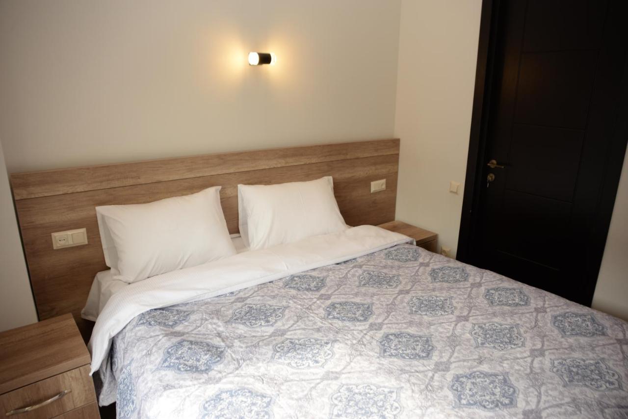 Batumi Hotel Bagian luar foto